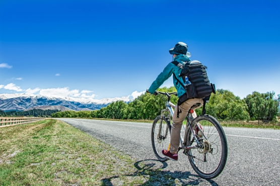 自転車・歩行中の保険のイメージ画像