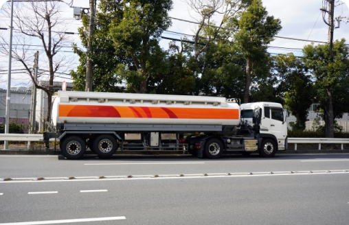 燃料配送車のイメージ